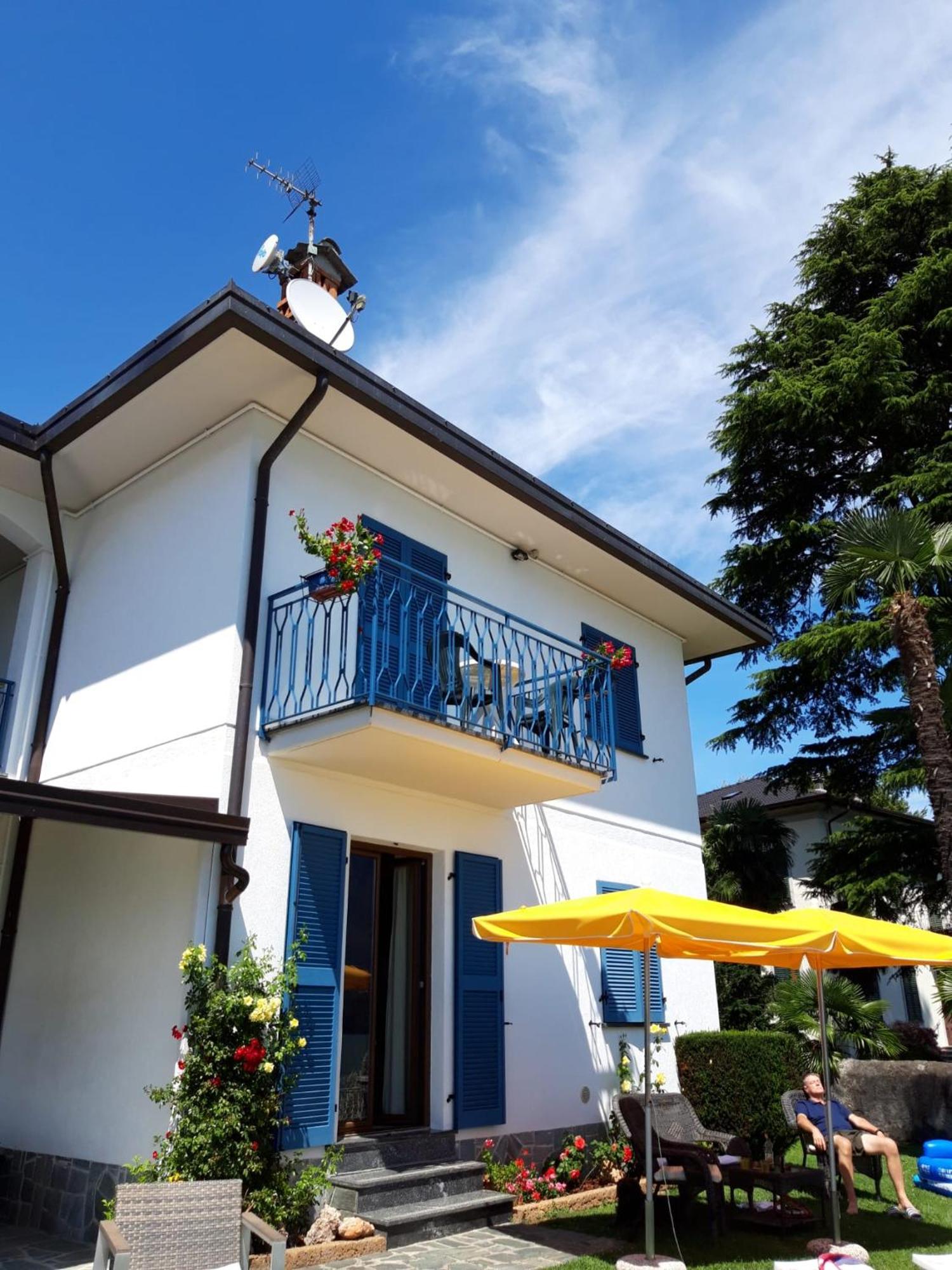 Residence Leggeri Apartments Domaso Luaran gambar