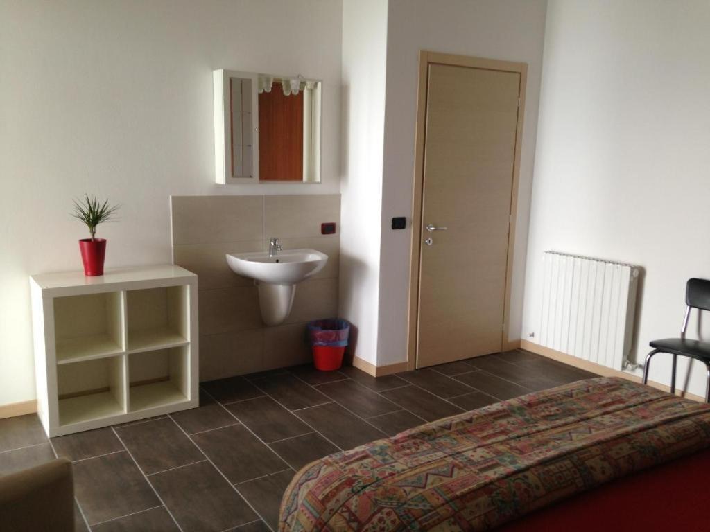 Residence Leggeri Apartments Domaso Luaran gambar