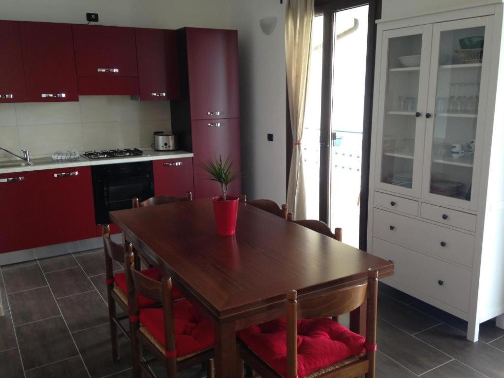 Residence Leggeri Apartments Domaso Luaran gambar